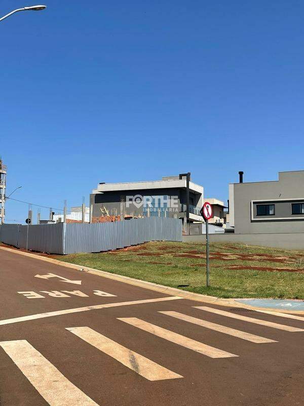 Terreno em condomínio à venda no Cancelli: 