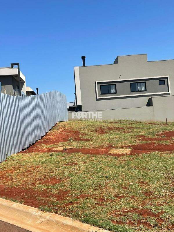 Terreno em condomínio à venda no Cancelli: 