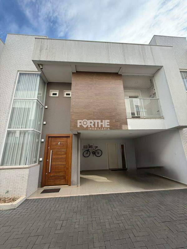 Sobrado em condomínio à venda no Alto Alegre: 