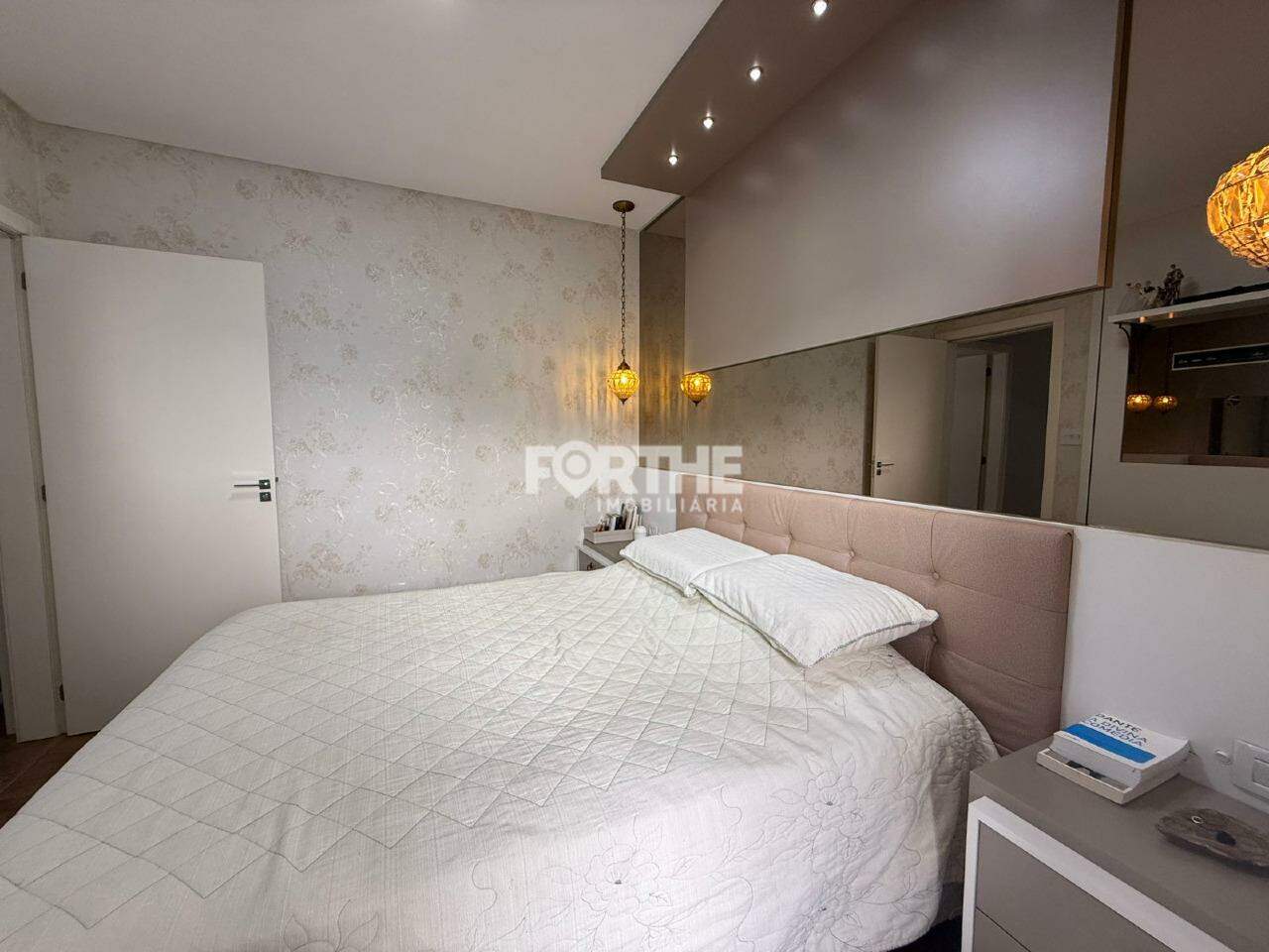 Sobrado em condomínio à venda no Alto Alegre: Suíte