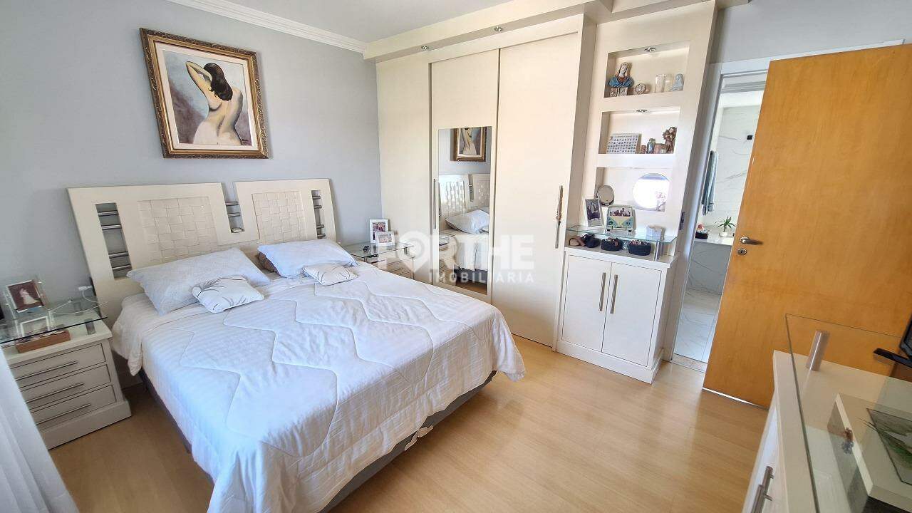 Sobrado à venda no Centro: 