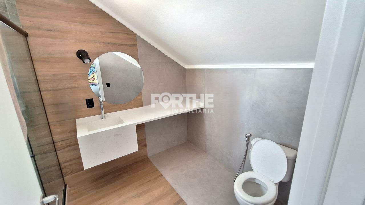 Sobrado à venda no Centro: 