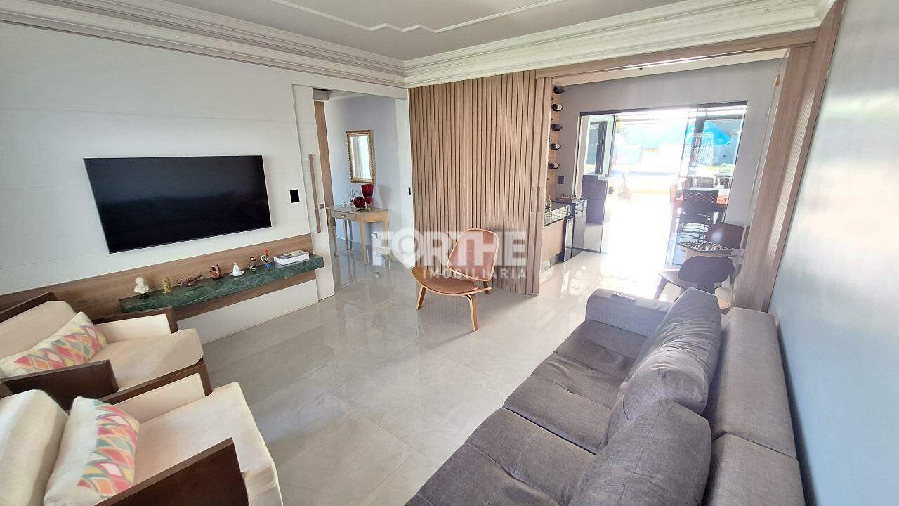 Sobrado à venda no Centro: 