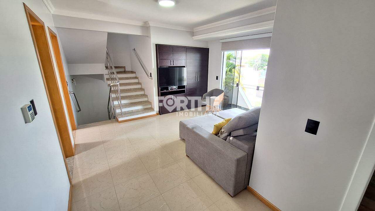 Sobrado à venda no Centro: 