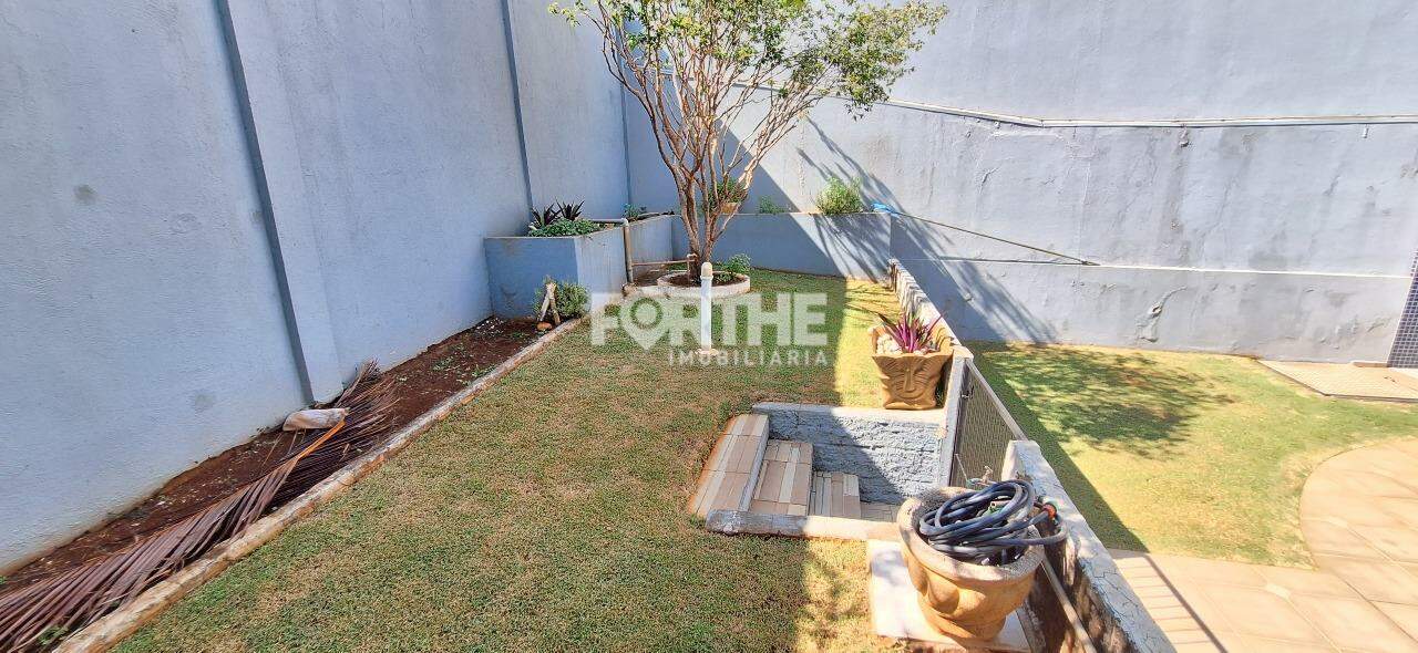 Sobrado à venda no Centro: 