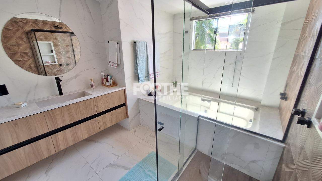 Sobrado à venda no Centro: 