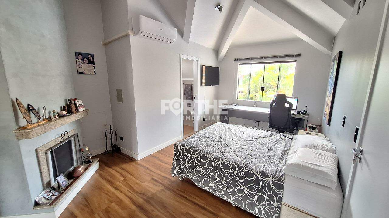 Sobrado à venda no Centro: 