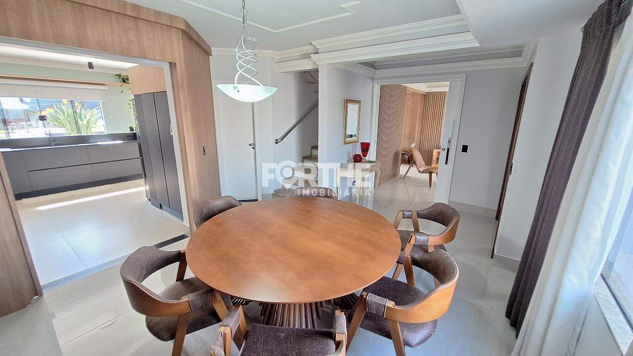 Sobrado à venda no Centro: 