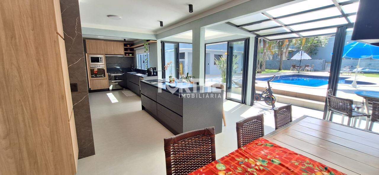 Sobrado à venda no Centro: 