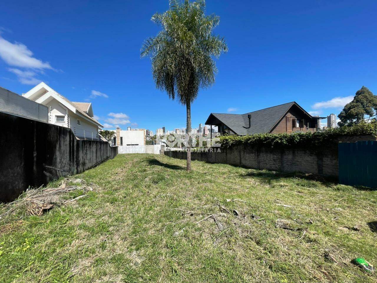 Terreno à venda no Country: 