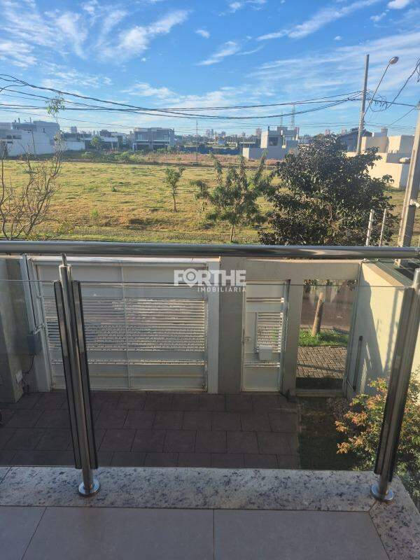 Sobrado à venda no Recanto Tropical III: 