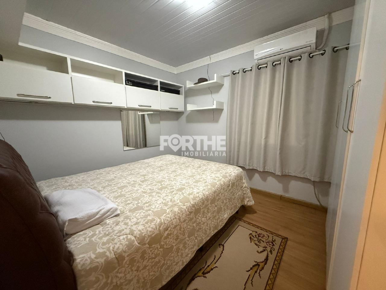 Casa à venda no Neva: Quarto 1