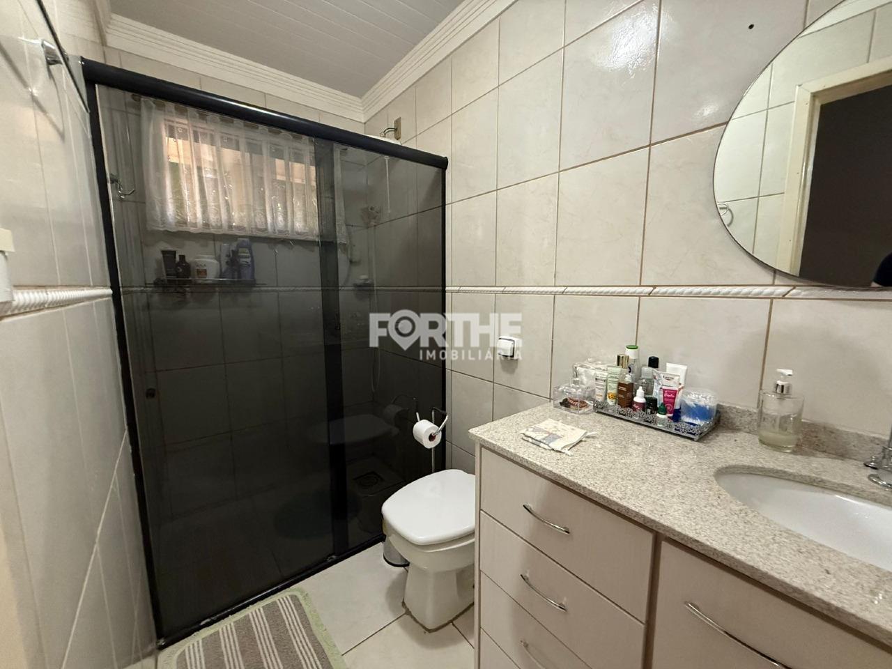 Casa à venda no Neva: Banheiro social