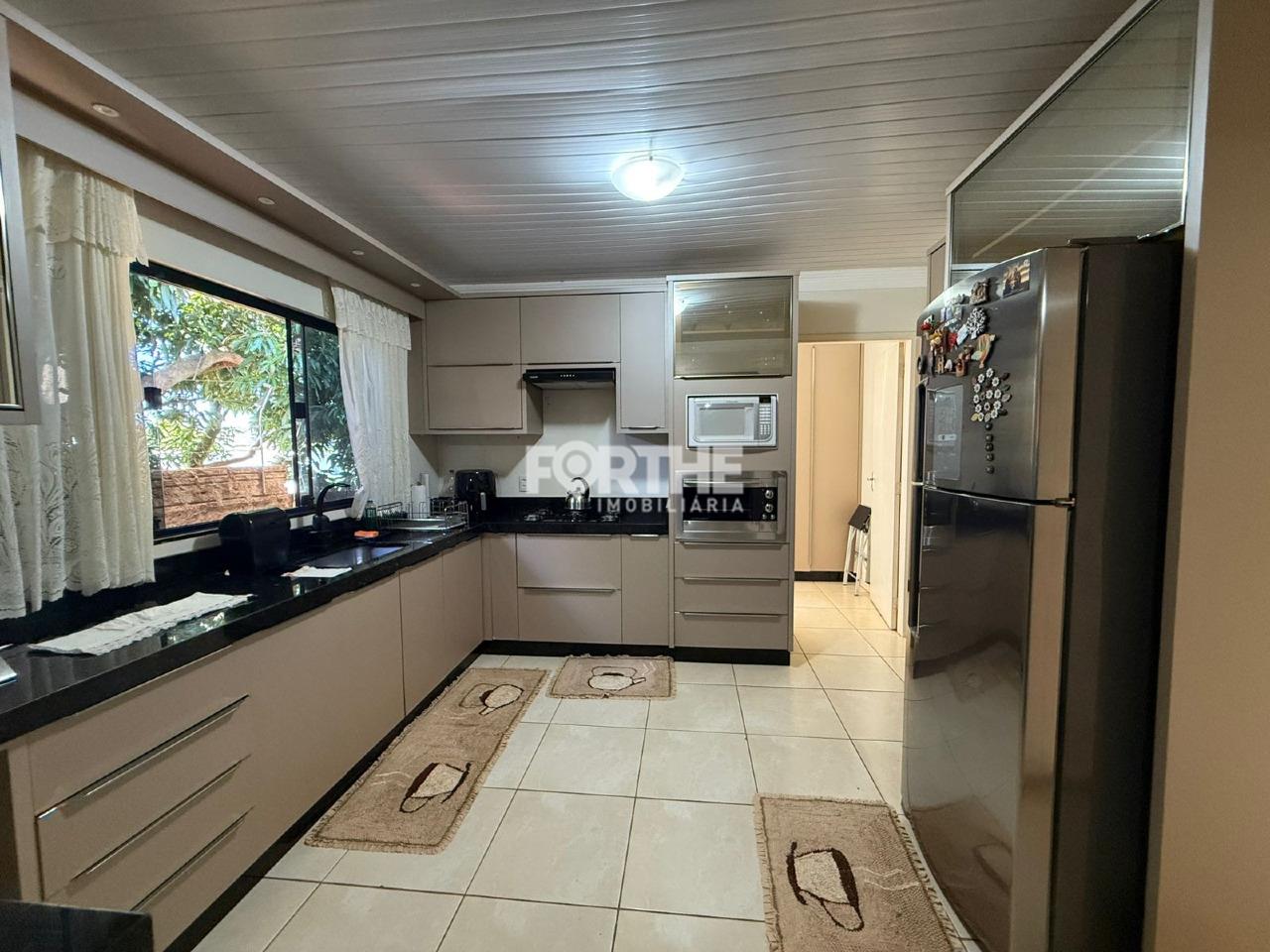 Casa à venda no Neva: Cozinha