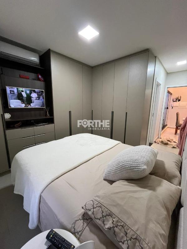 Casa à venda no Esmeralda: 