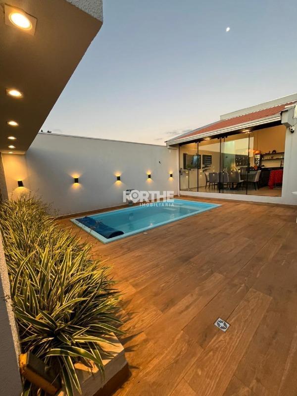 Casa à venda no Esmeralda: 