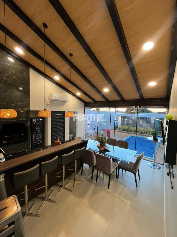 Casa à venda no Esmeralda: 