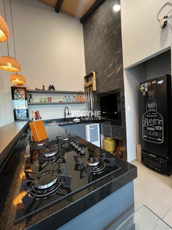 Casa à venda no Esmeralda: 