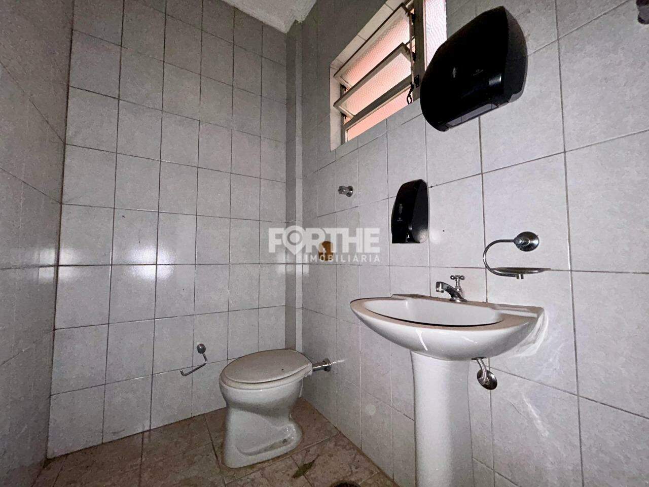 Sala comercial à venda no Centro: 