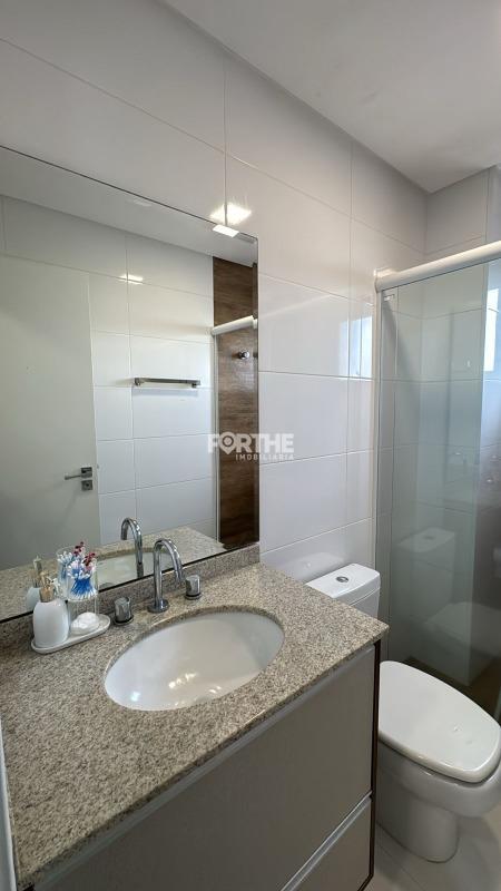 Apartamento à venda no Coqueiral: 