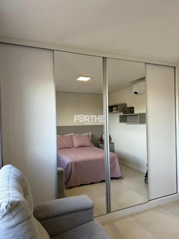 Apartamento à venda no Coqueiral: 