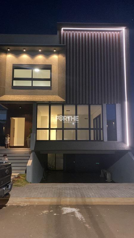 Sobrado em condomínio à venda no Cancelli: 