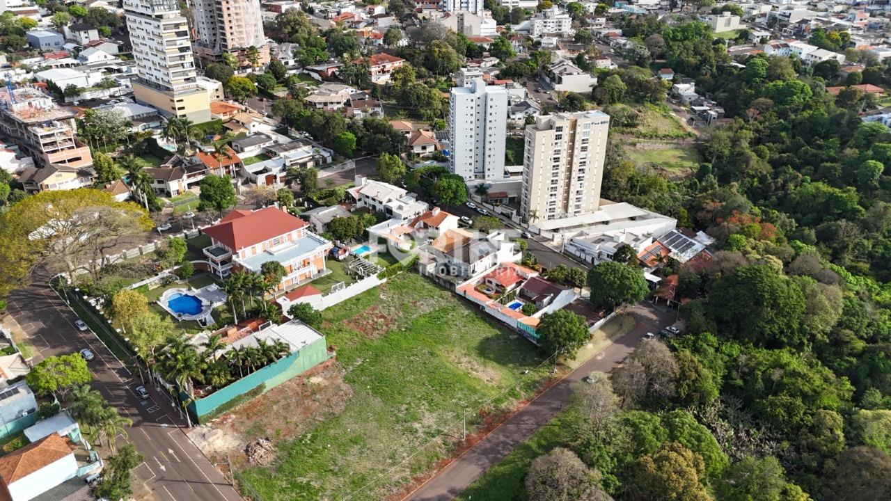 Terreno à venda no Country: 