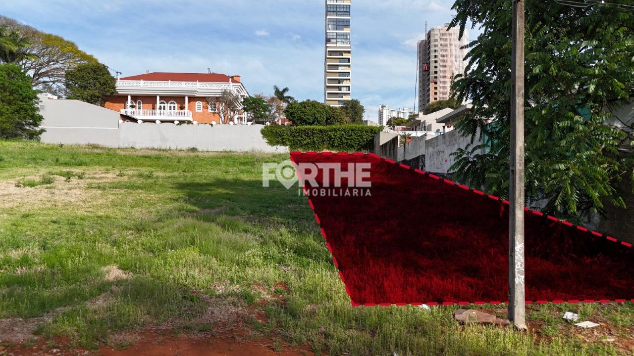 Terreno à venda no Country: 