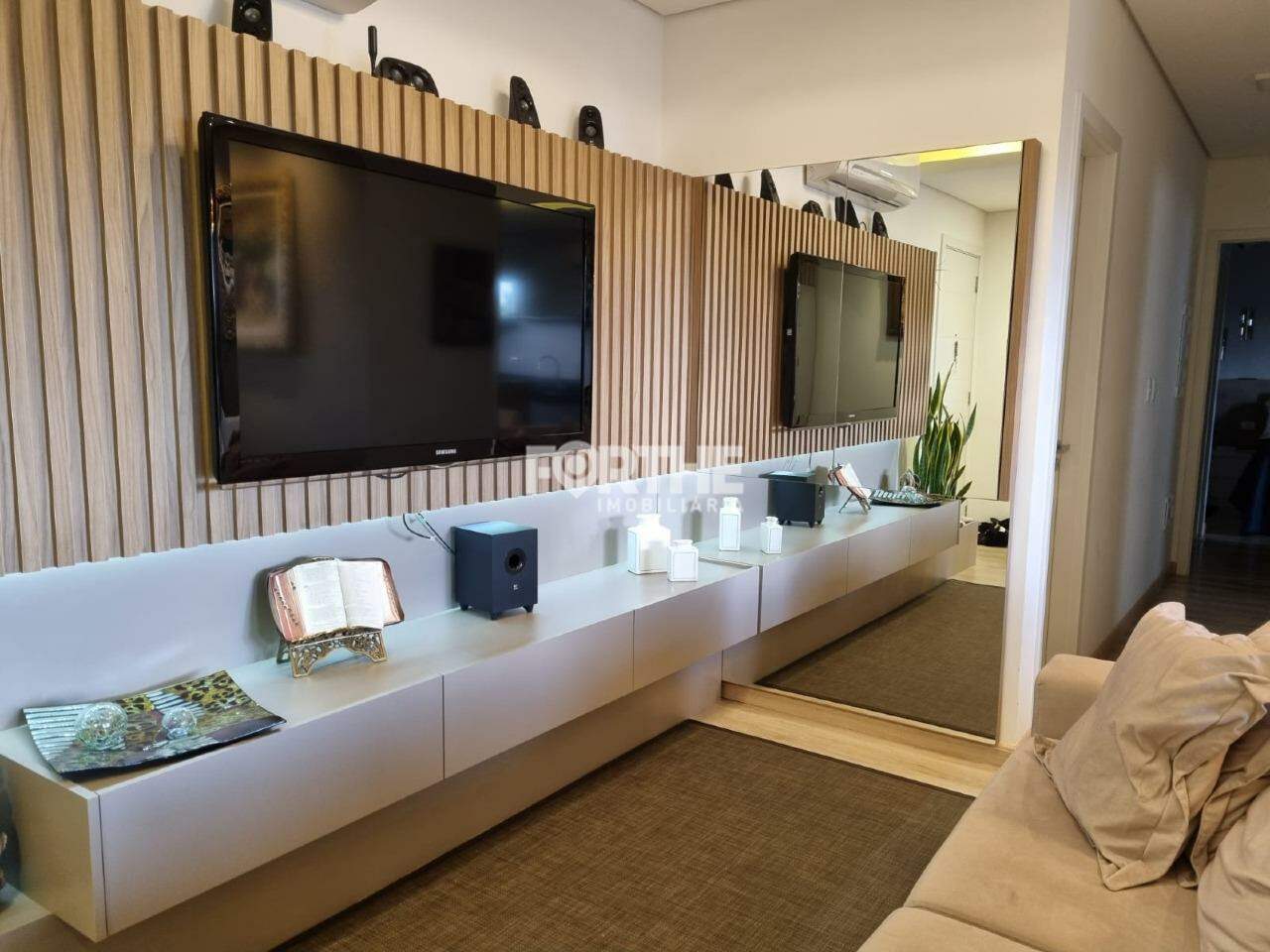 Apartamento à venda no Maria Luiza: 