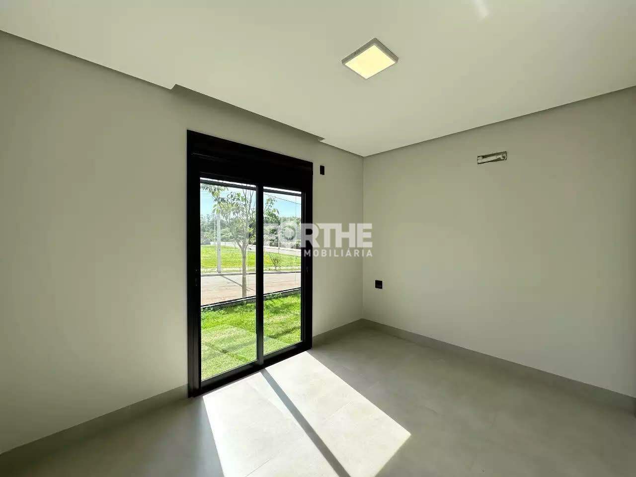 Casa à venda no Paraíso Tropical II: 