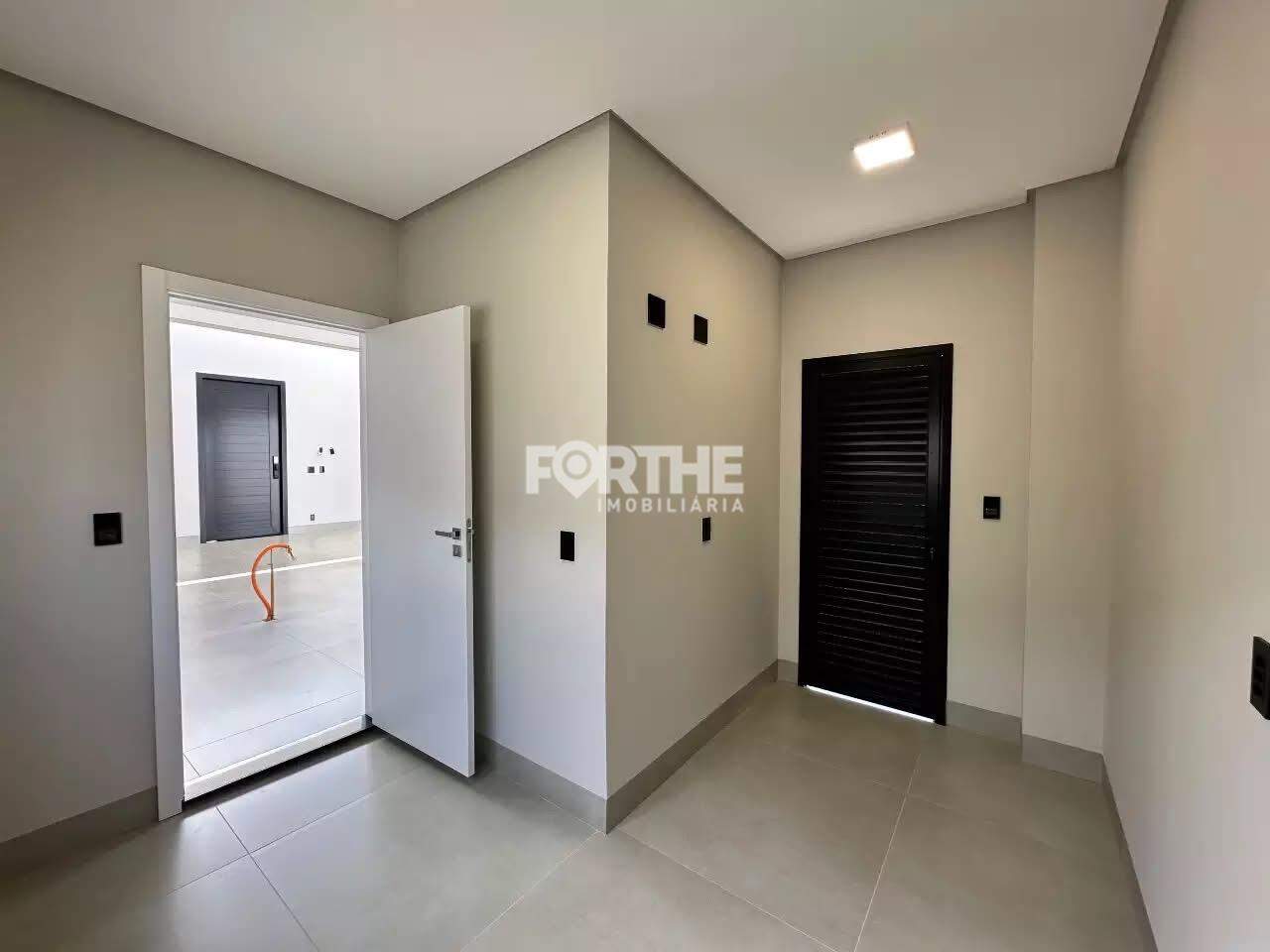 Casa à venda no Paraíso Tropical II: 