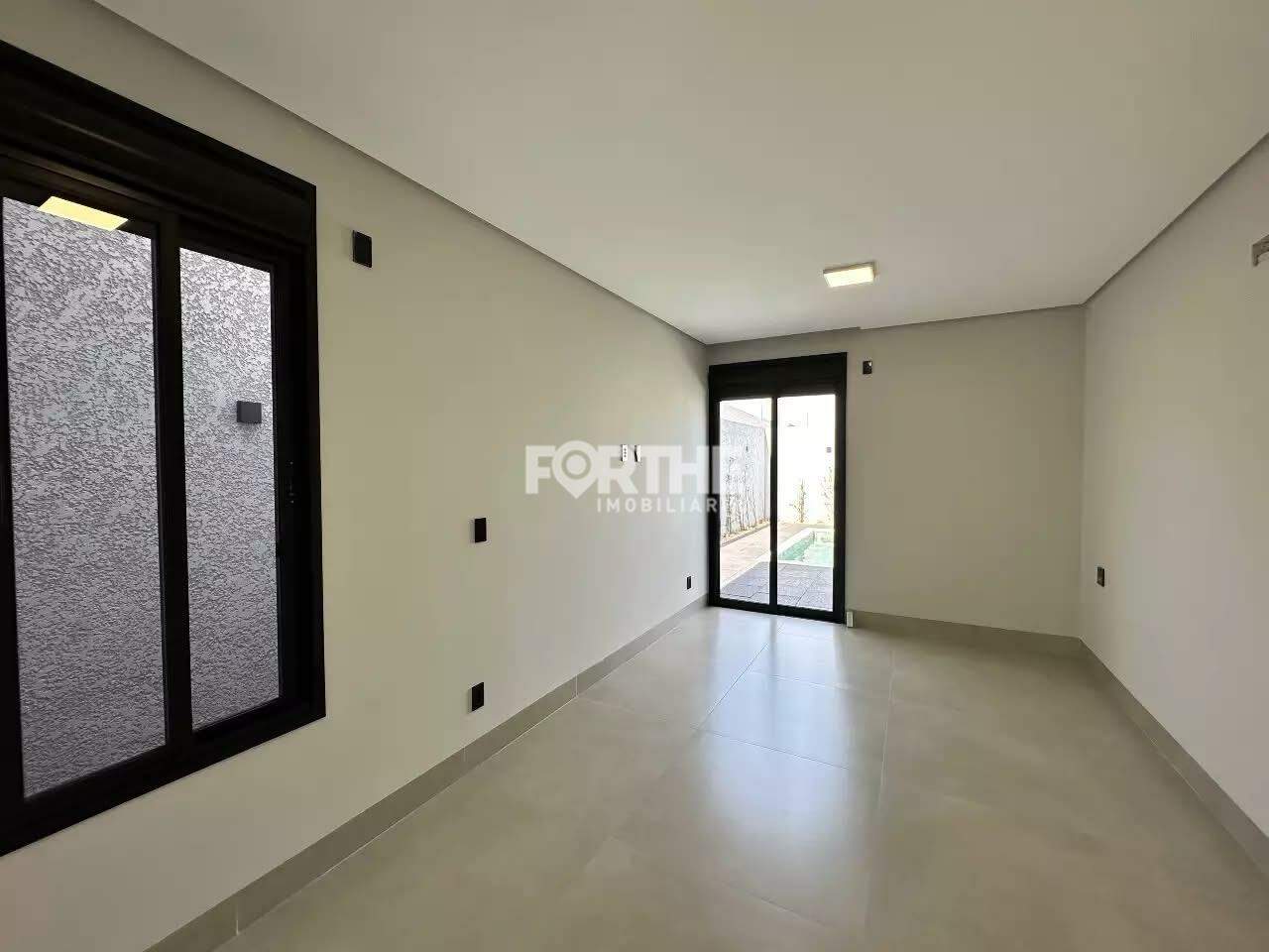 Casa à venda no Paraíso Tropical II: 