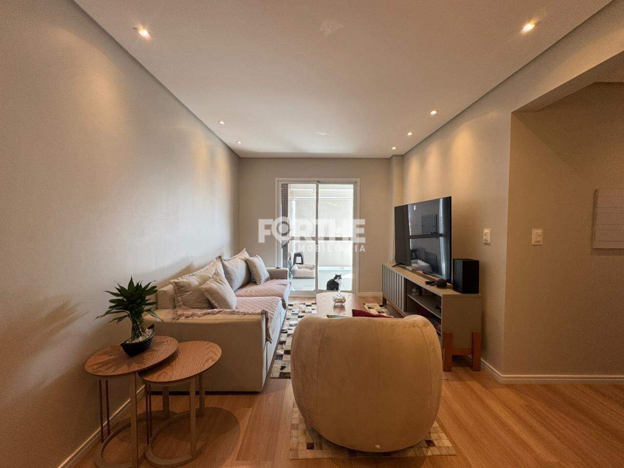 Apartamento à venda no Coqueiral: 