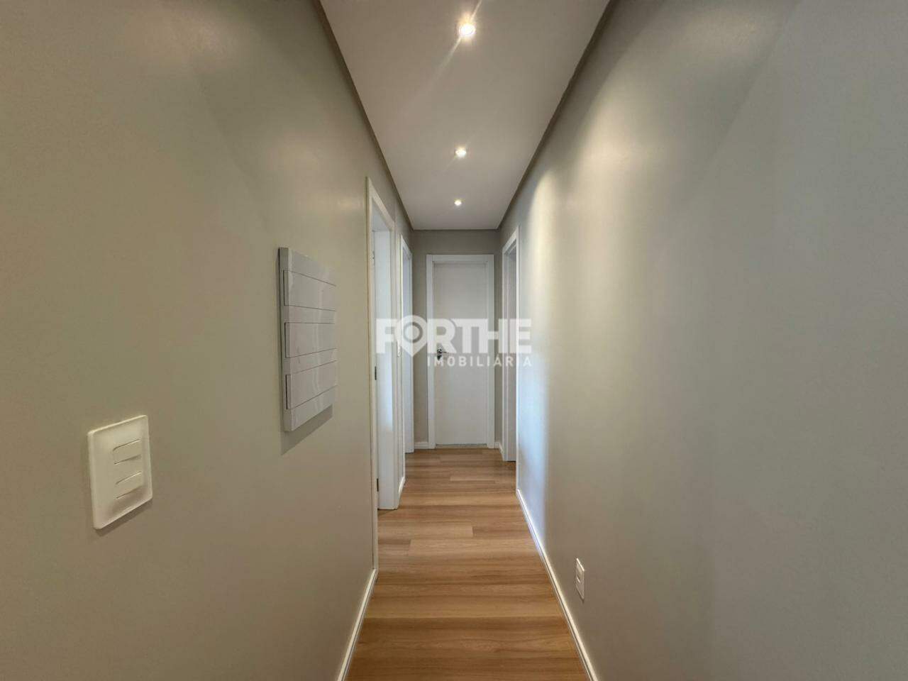 Apartamento à venda no Coqueiral: 