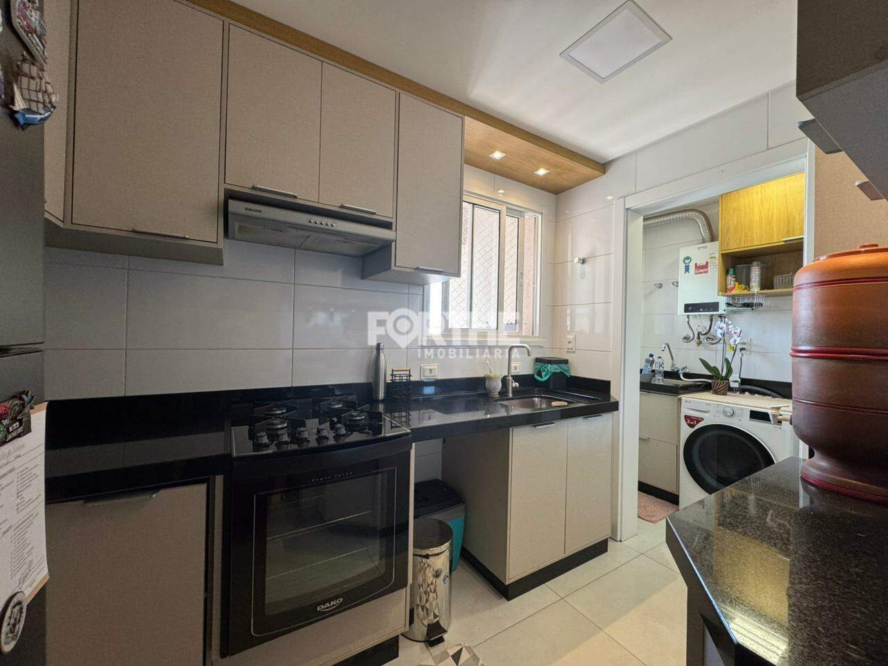 Apartamento à venda no Coqueiral: 