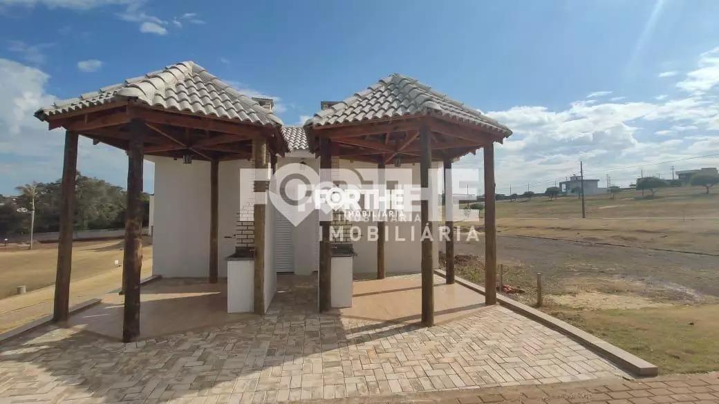 Terreno em condomínio à venda no Aquarela do Brasil: 