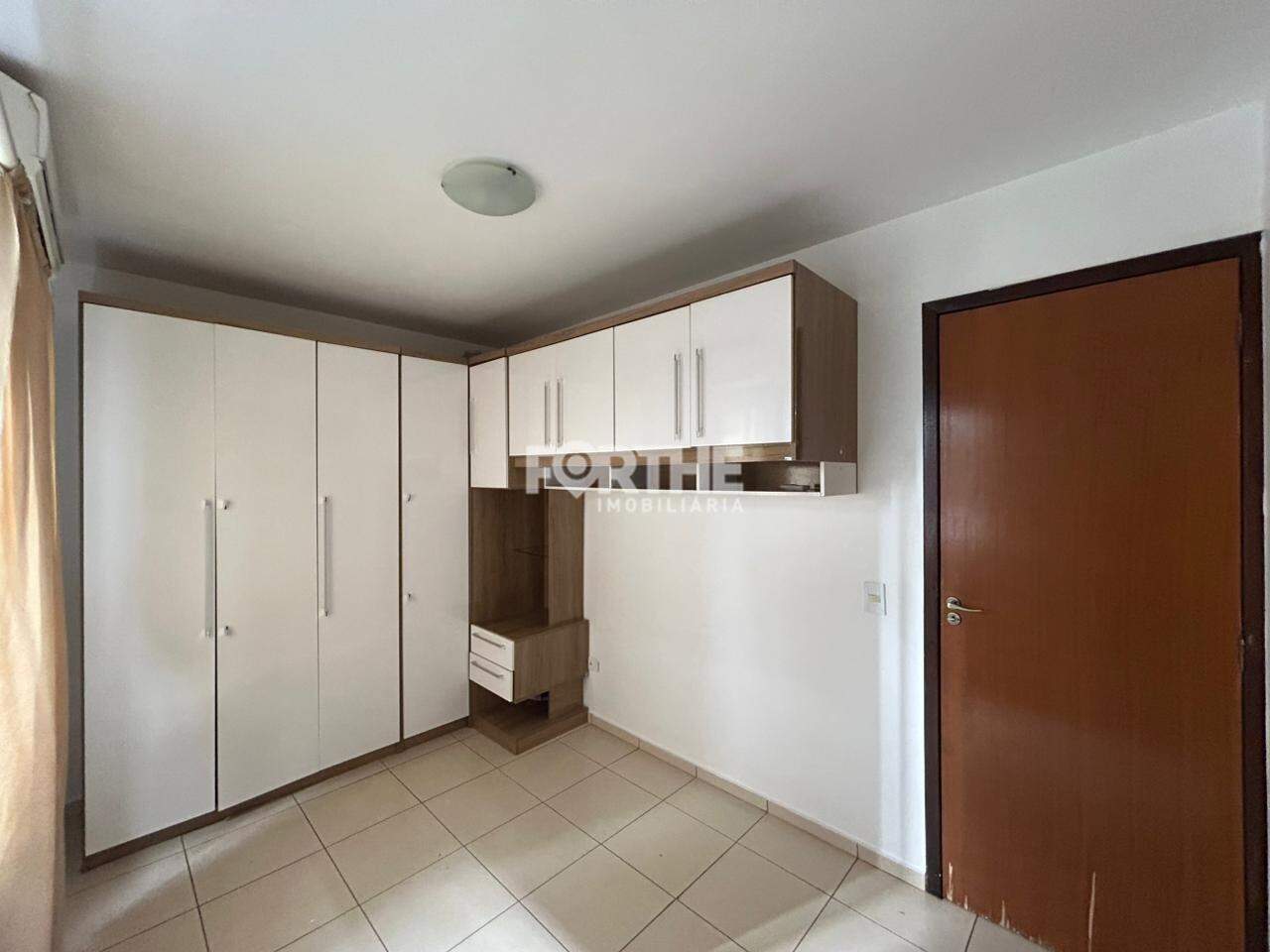 Apartamento para aluguel no Country: 