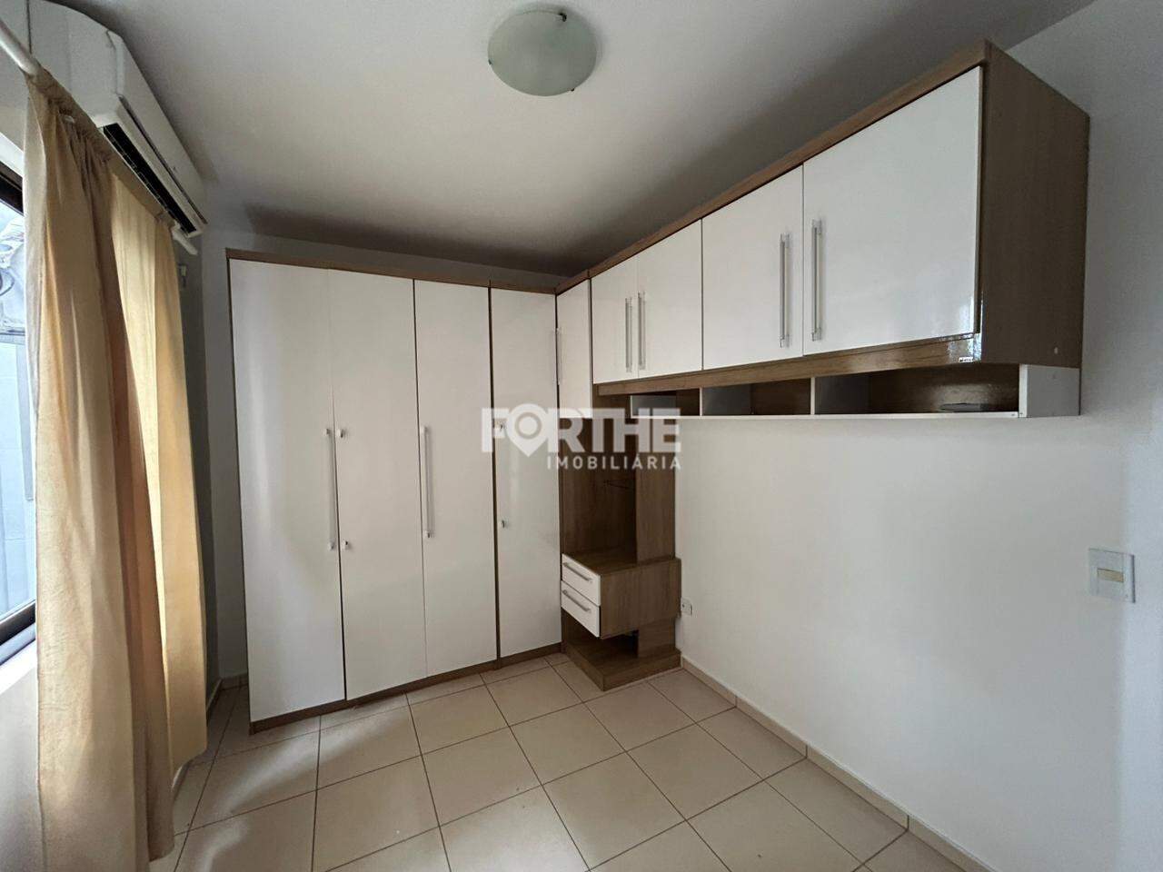 Apartamento para aluguel no Country: 