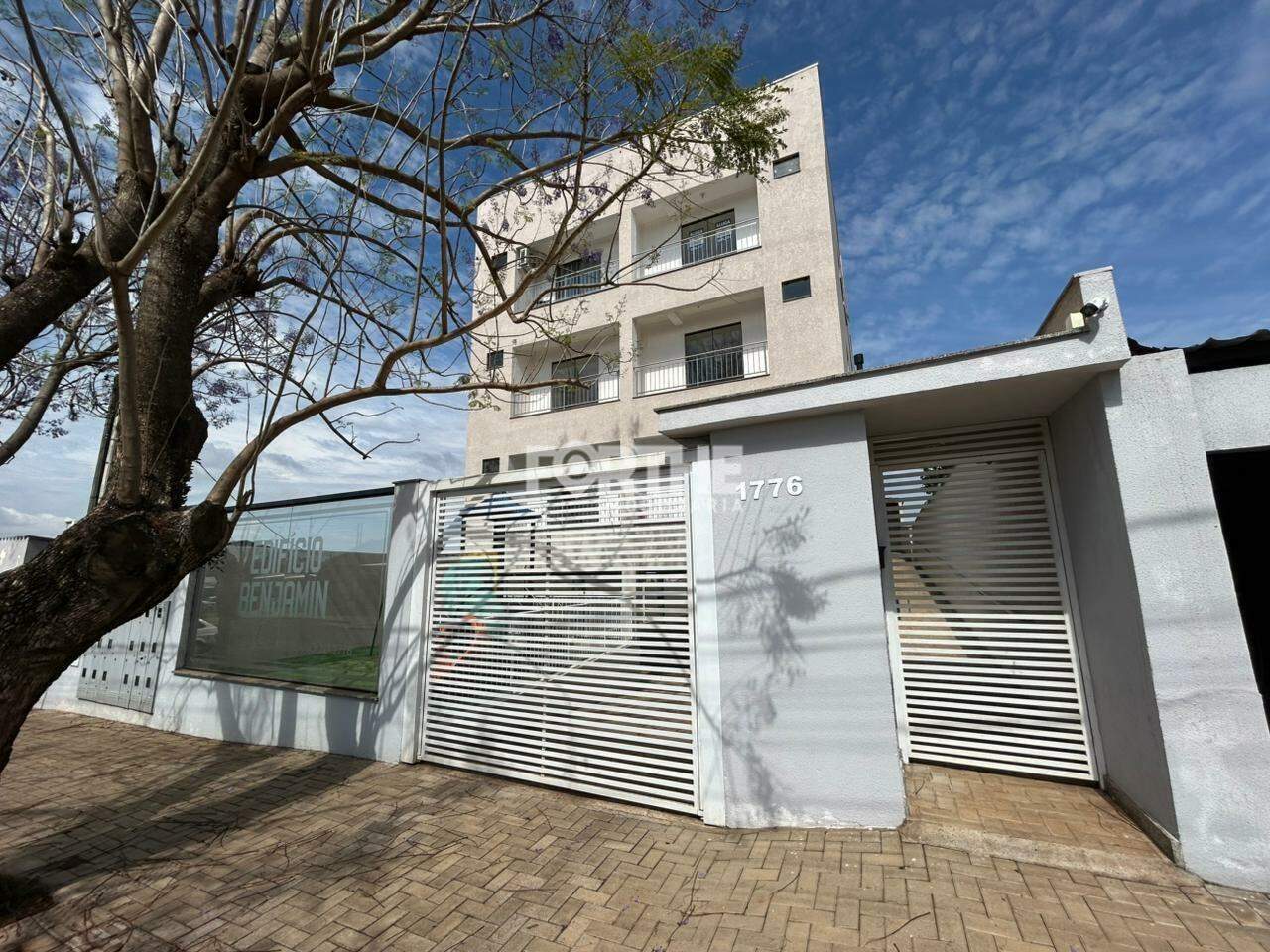 Apartamento para aluguel no Santa Felicidade: