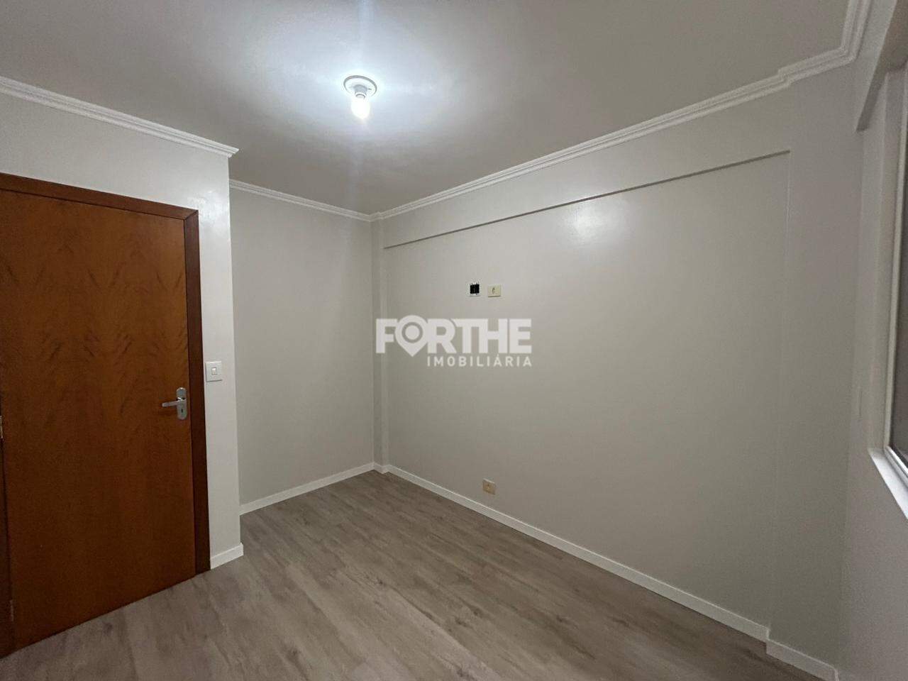 Apartamento para aluguel no Country: 