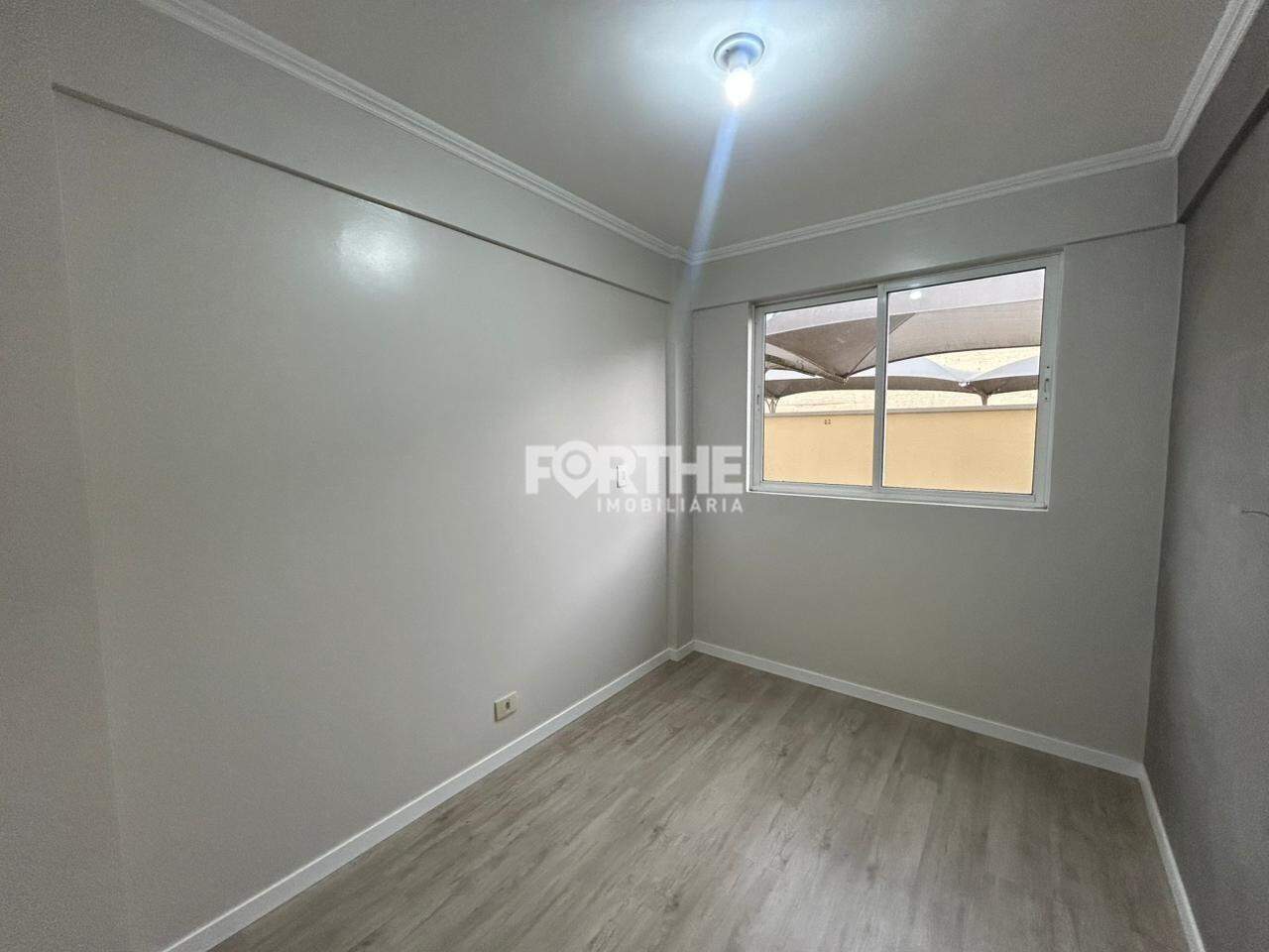 Apartamento para aluguel no Country: 