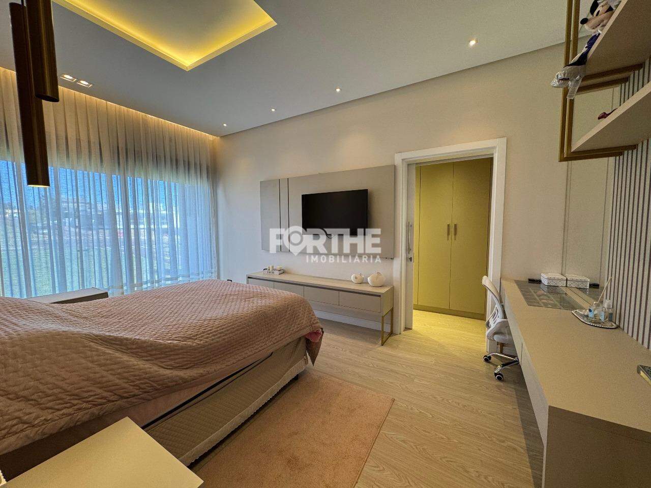 Sobrado em condomínio à venda no FAG: 