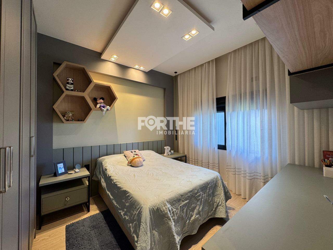 Sobrado em condomínio à venda no FAG: 