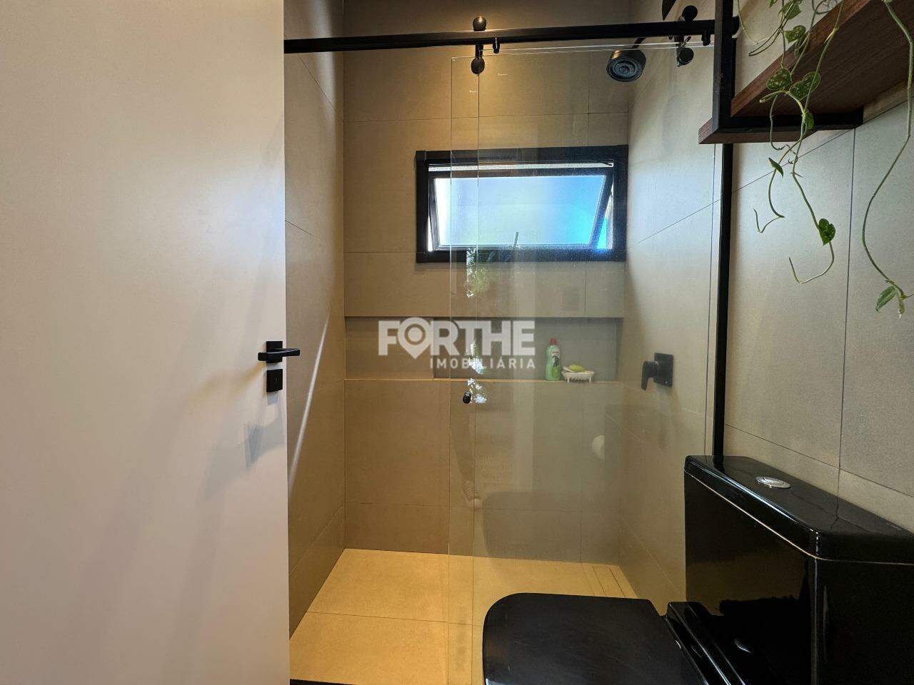 Sobrado em condomínio à venda no FAG: 