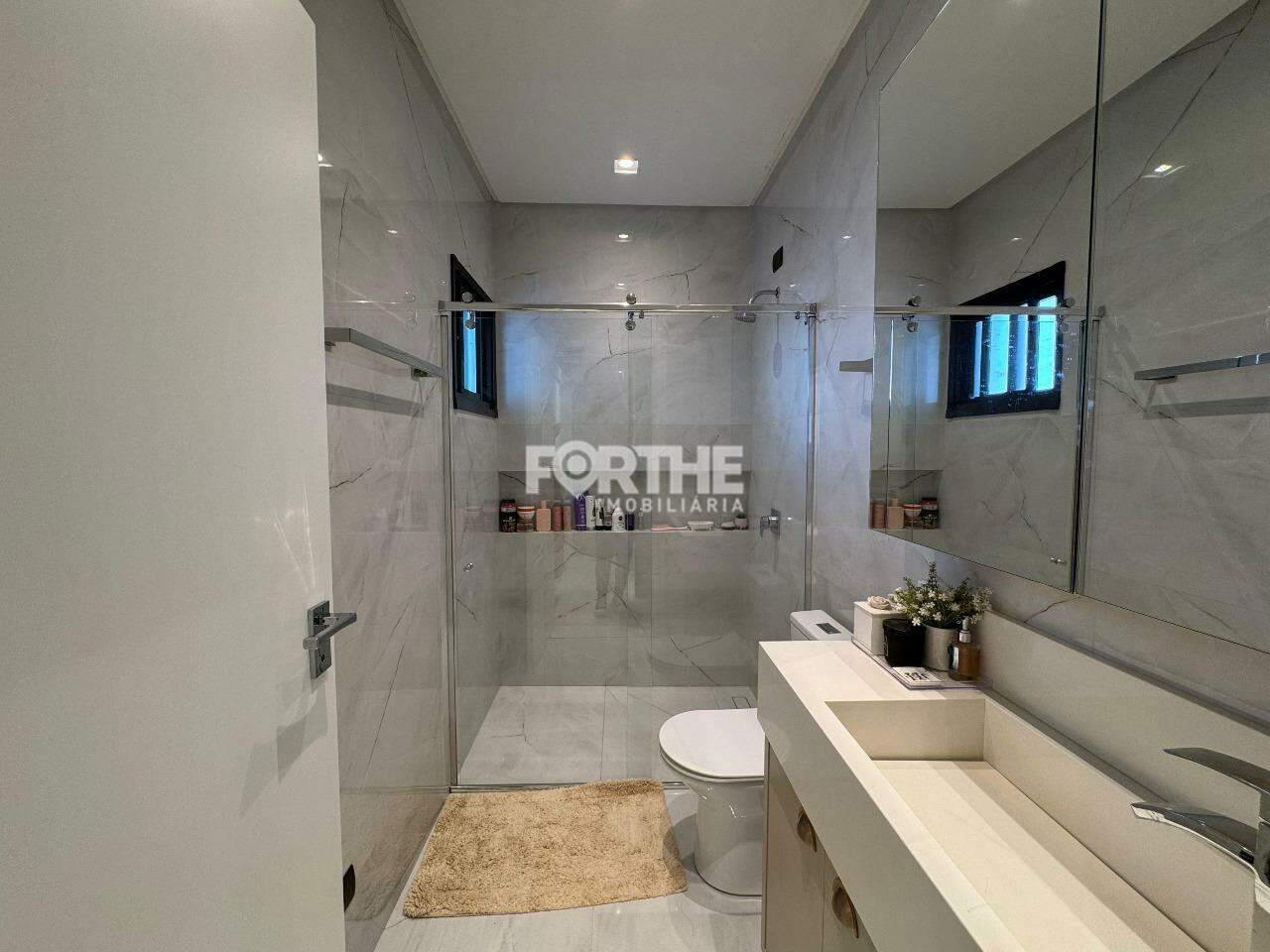 Sobrado em condomínio à venda no FAG: 