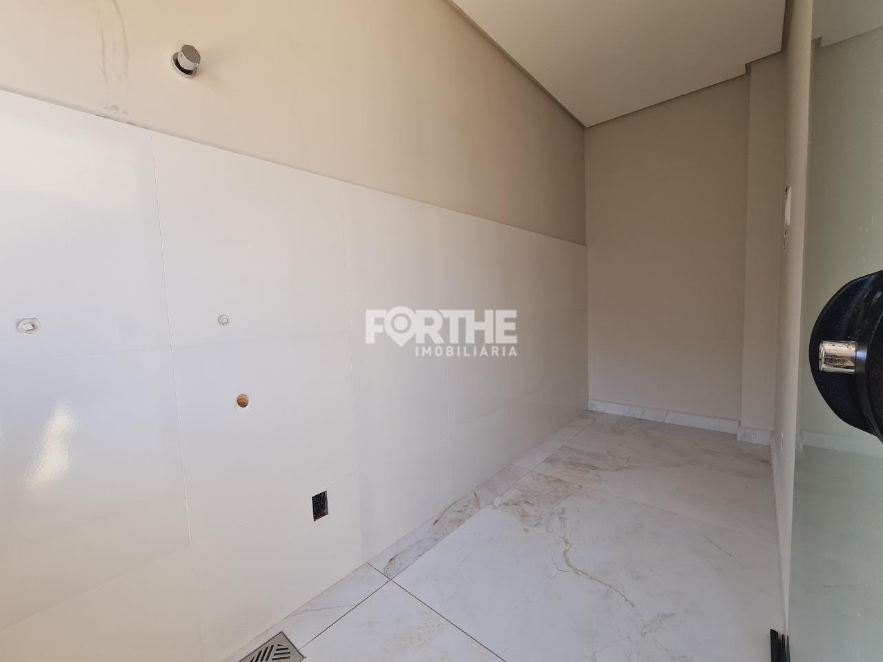 Sobrado à venda no Coqueiral: 