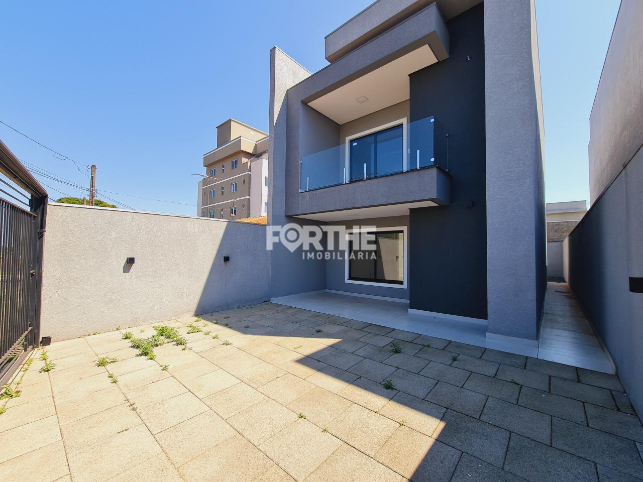 Sobrado à venda no Coqueiral: 