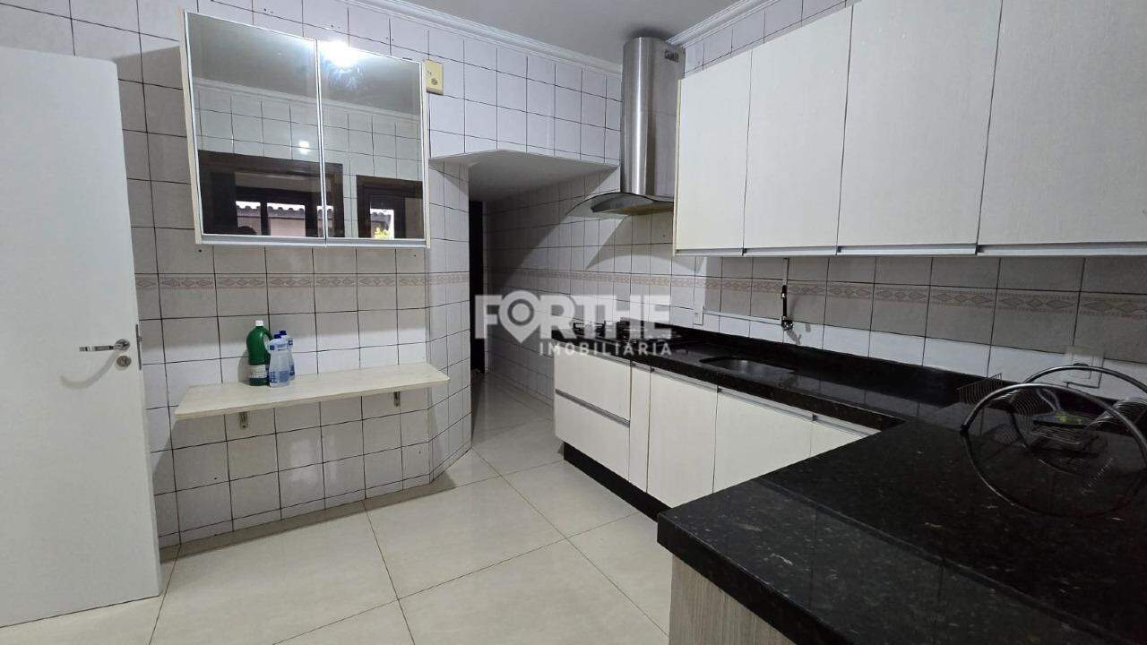 Sobrado à venda no Maria Luiza: