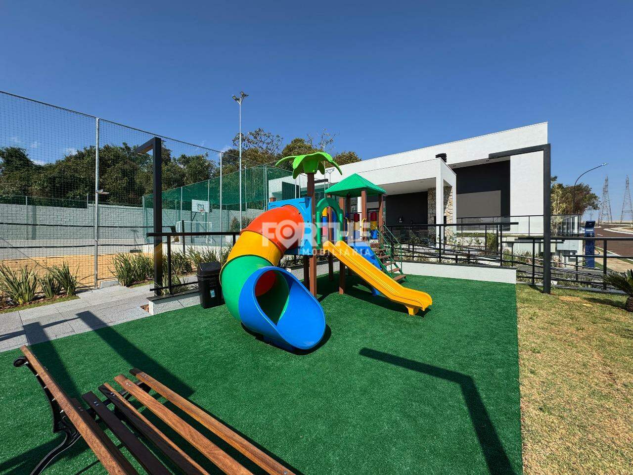 Terreno em condomínio à venda no Vista Linda: 