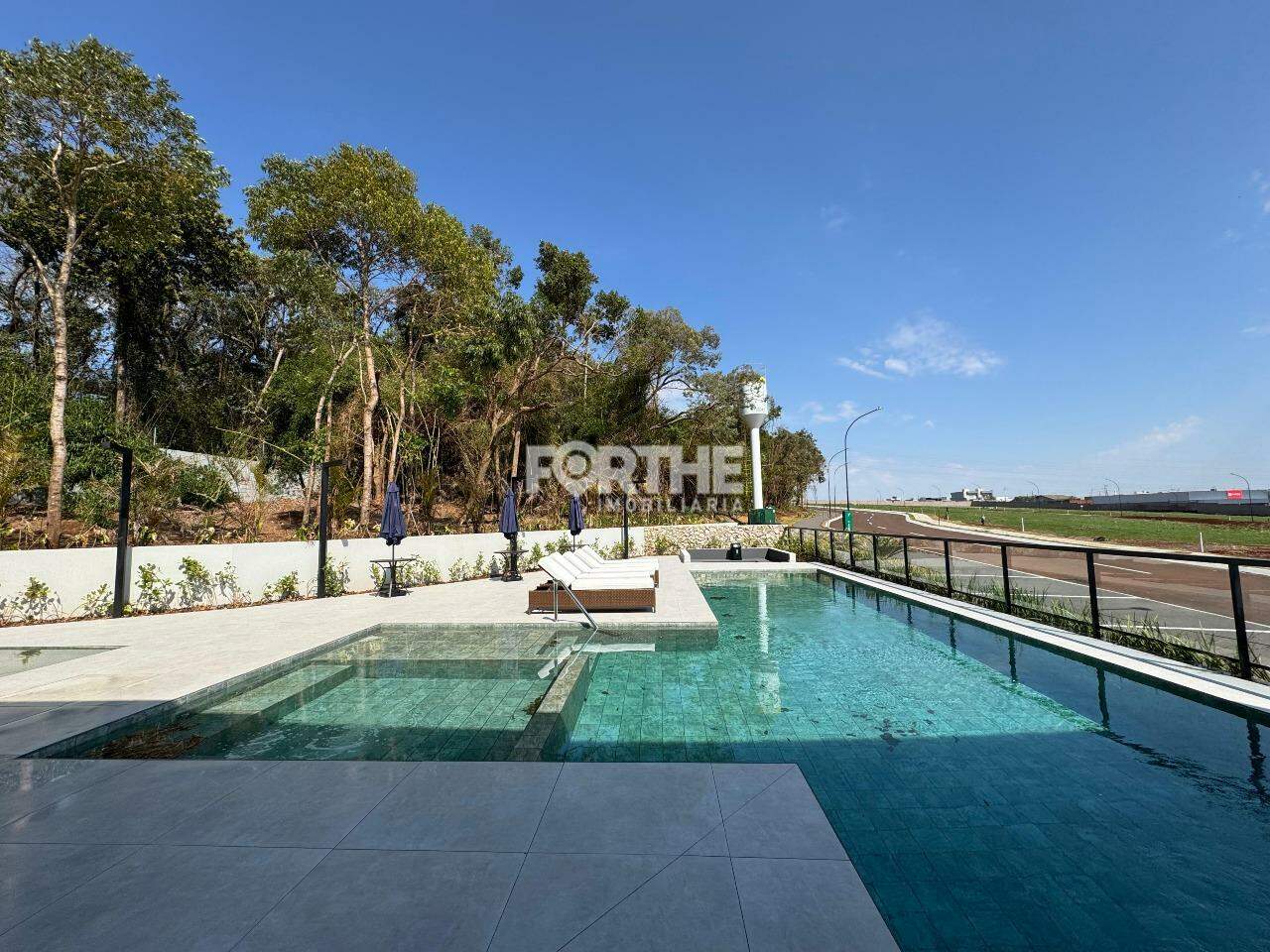 Terreno em condomínio à venda no Vista Linda: 